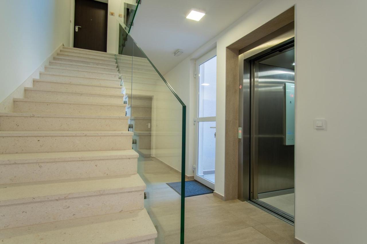 Apartments Mandre I Exterior photo